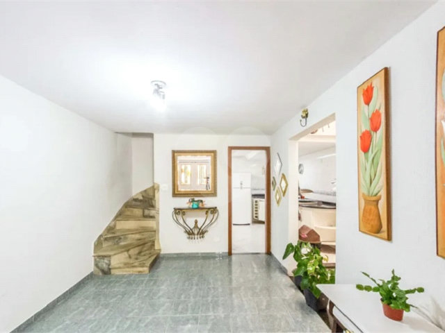 Sobrado à venda com 3 quartos, sendo 1 suíte,  em Vila Guilherme, São Paulo, SP