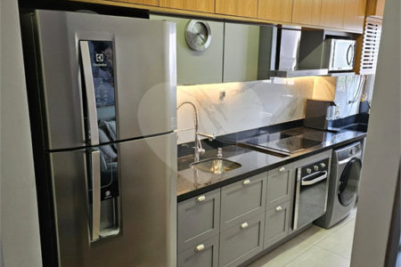 Apartamento à venda com 3 quartos, sendo 1 suíte,  em Brás, São Paulo, SP
