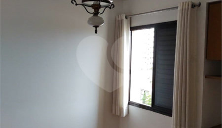 Apartamento à venda com 3 quartos, sendo 1 suíte,  em Saúde, São Paulo, SP