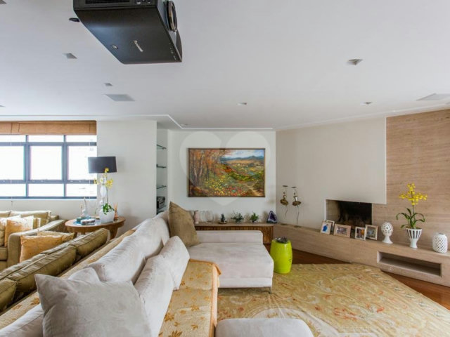 Apartamento à venda com 3 suítes em Campo Belo, São Paulo, SP