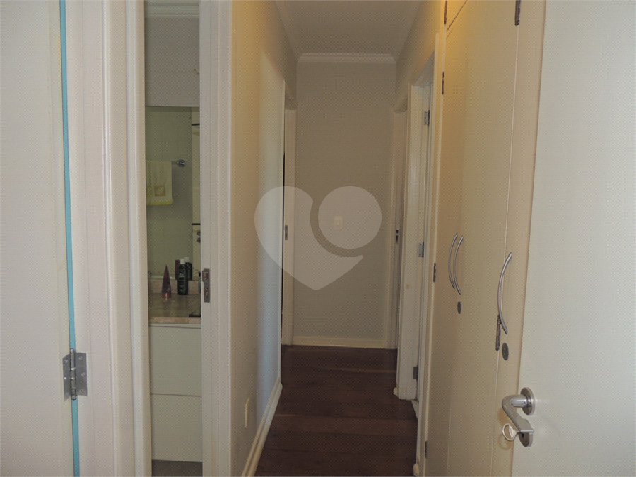 Apartamento à venda com 3 quartos, sendo 1 suíte, em Santo Amaro, São Paulo, SP