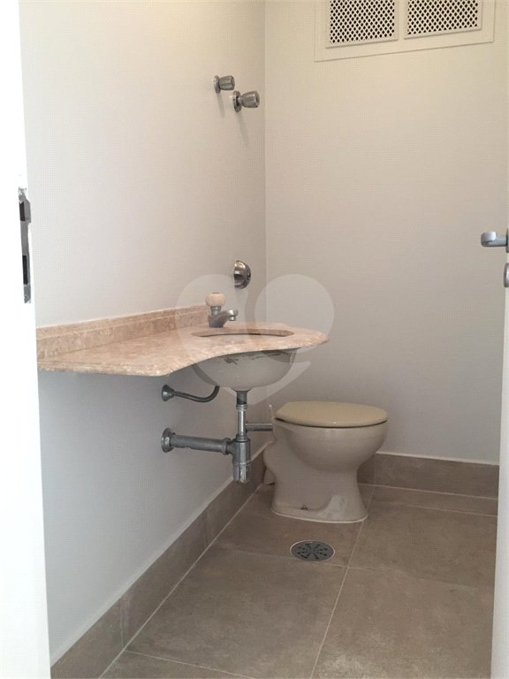 Apartamento à venda com 3 quartos, sendo 1 suíte, em Itaim Bibi, São Paulo, SP