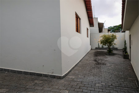 Casa Térrea à venda com 3 suítes em Jardim Petrópolis, São Paulo, SP
