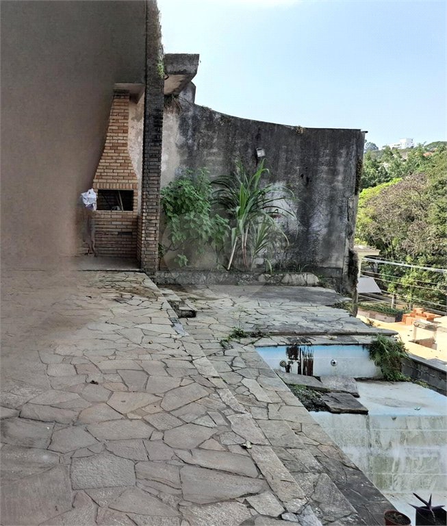 Casa à venda com 4 quartos, sendo 3 suítes, em Jardim São Bento, São Paulo, SP