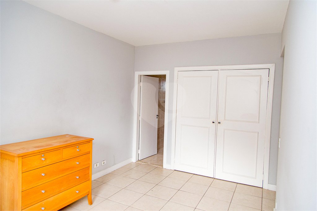 Apartamento à venda ou para alugar com 3 quartos, sendo 1 suíte, em Cerqueira César, São Paulo, SP