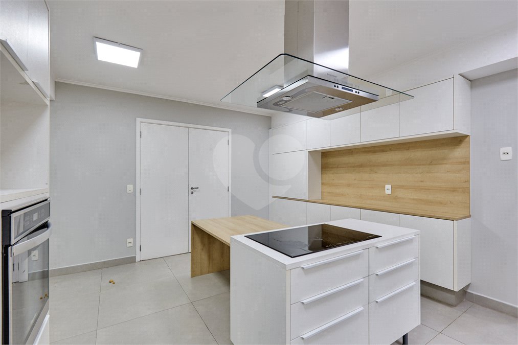 Apartamento à venda com 4 quartos, sendo 3 suítes, em Granja Julieta, São Paulo, SP