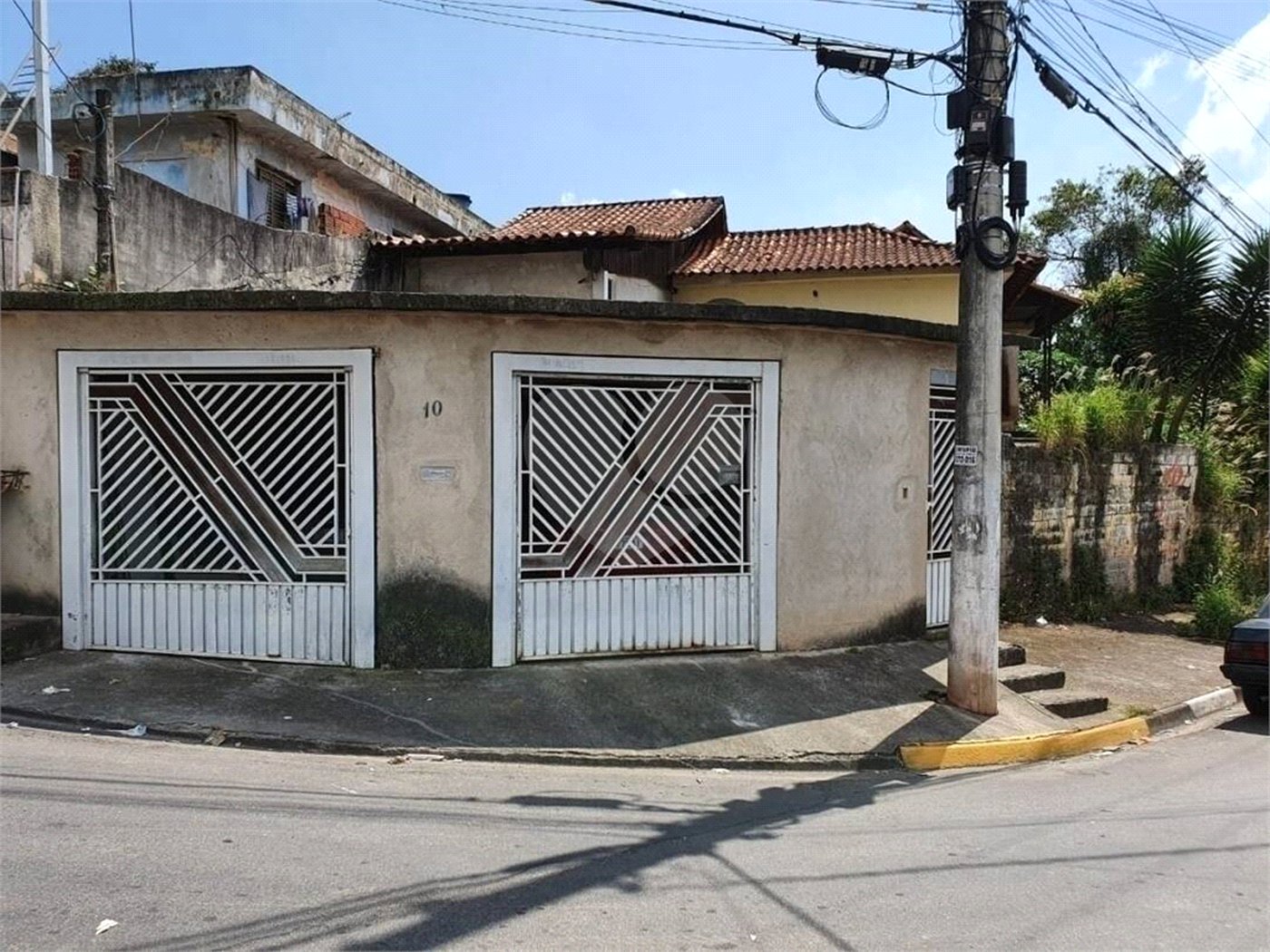 Casa à venda com 3 quartos, sendo 1 suíte, em Jardim Ikeda, Suzano, SP