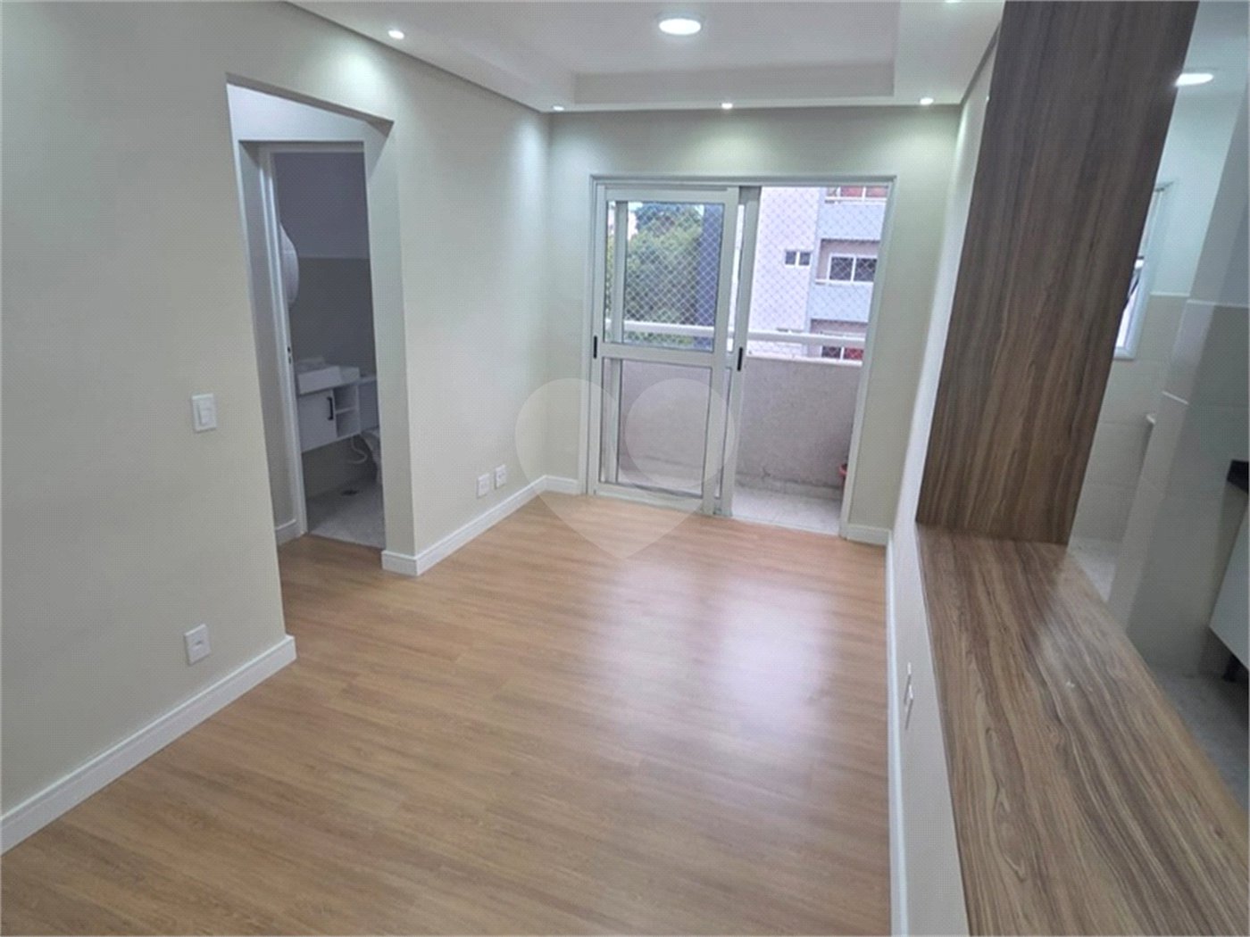 Apartamento à venda com 2 quartos em Vila Fiori, Sorocaba, SP