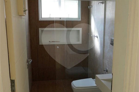 Casa para alugar com 4 quartos, sendo 2 suítes, no condomínio Mont Serrat, Salto - SP
