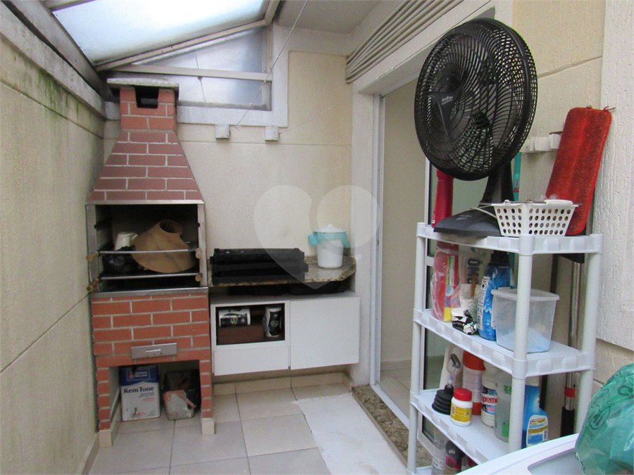 Casa à venda com 2 suítes no condomínio Real Residencial Julia, São Paulo - SP
