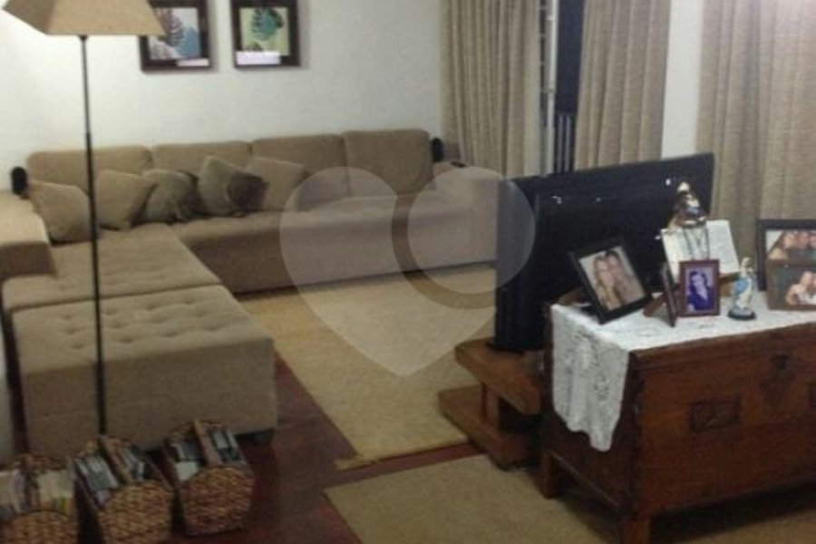 Sobrado à venda com 3 quartos, sendo 1 suíte, em Horto Florestal, São Paulo, SP