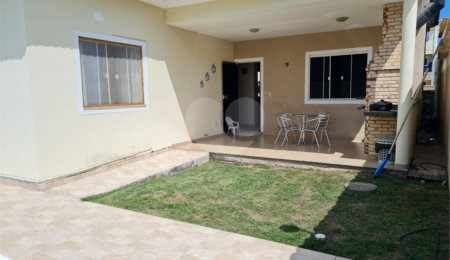 Casa em condomínio à venda com 3 quartos, sendo 1 suíte,  em Peró, Cabo Frio, RJ