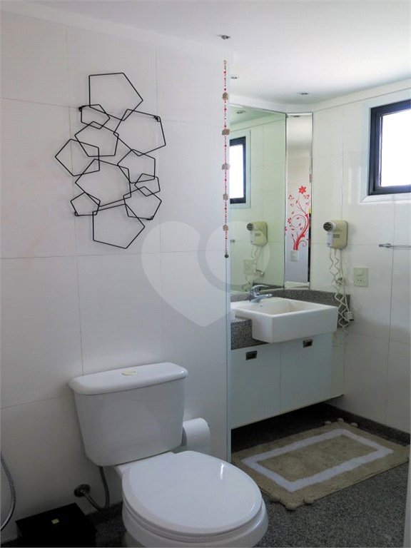 Apartamento à venda com 3 quartos, sendo 2 suítes, em Jardim Parque Morumbi, São Paulo, SP