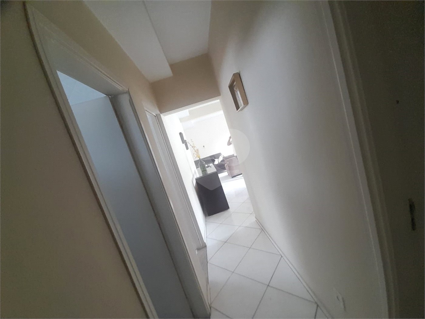 Apartamento à venda com 3 quartos, sendo 1 suíte, no Centro, Serra Negra, SP