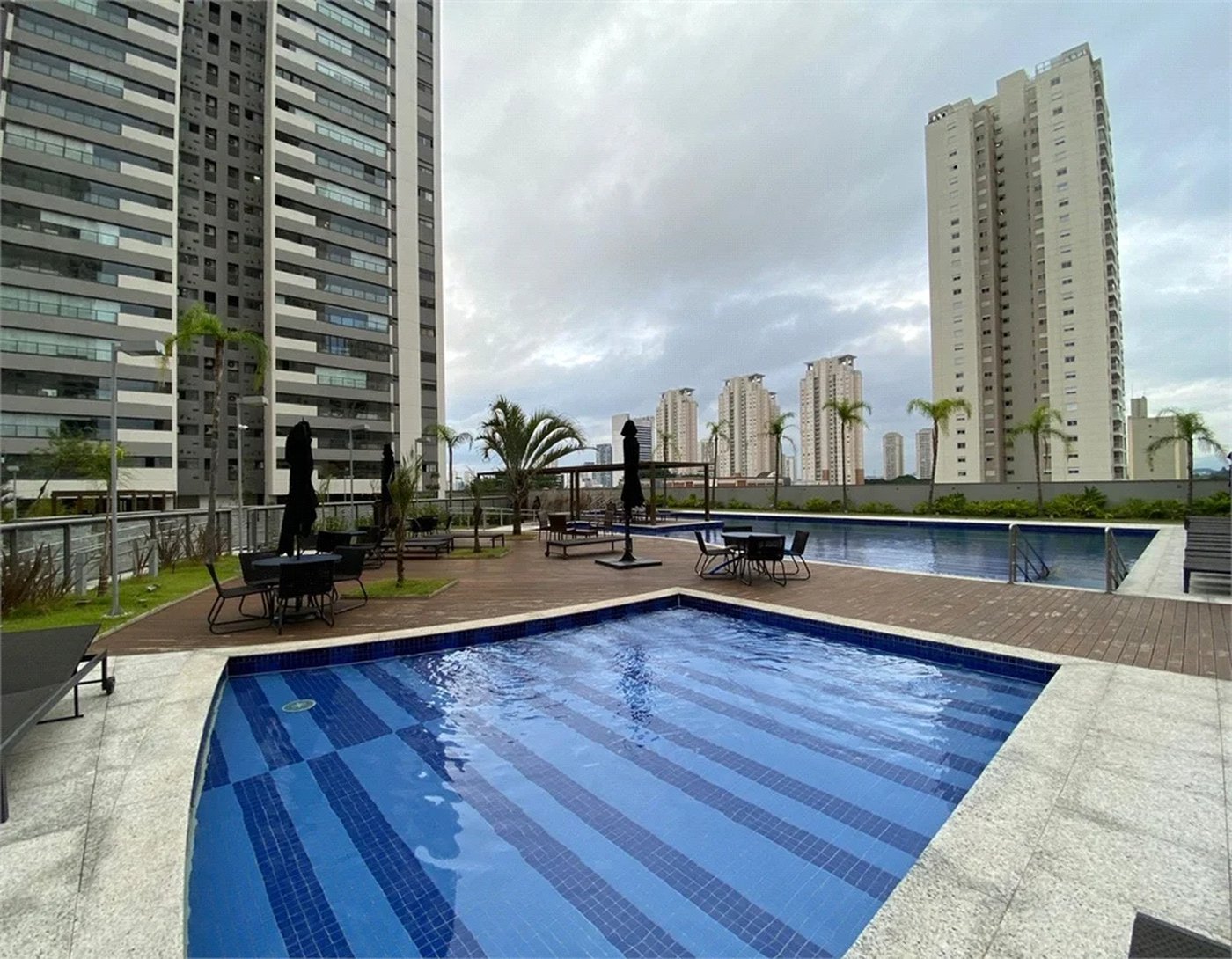 Apartamento à venda com 3 suítes em Vila Leopoldina, São Paulo, SP