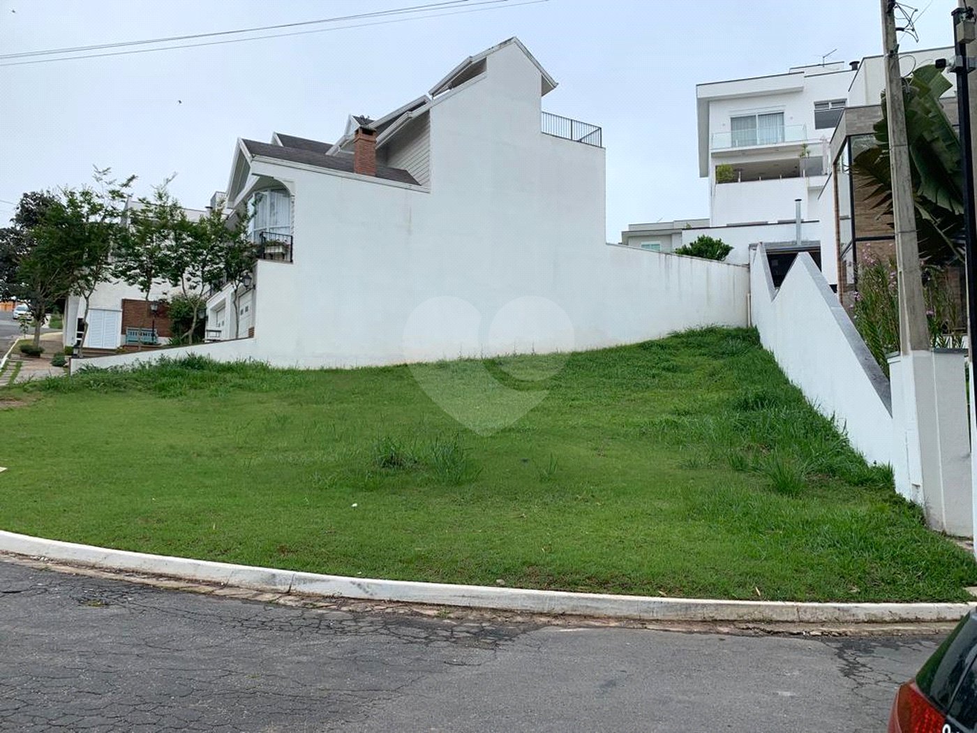 Terreno à venda no condomínio Mosaico da Serra, Mogi das Cruzes - SP