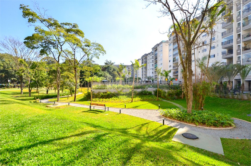 Apartamento à venda com 2 quartos, sendo 1 suíte, em Santo Amaro, São Paulo, SP