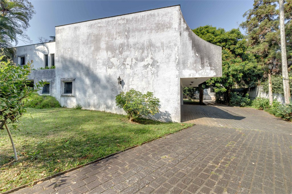 Casa à venda com 4 suítes no condomínio Chácara Flora, São Paulo - SP