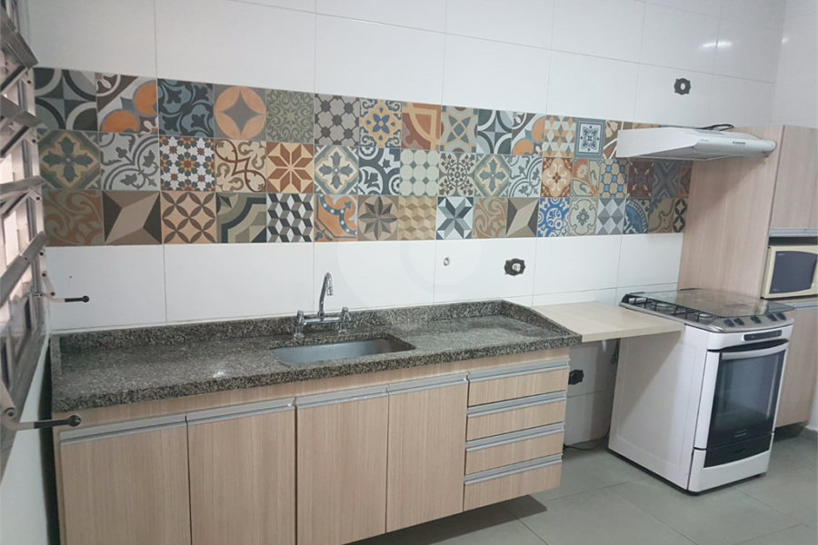 Casa Térrea à venda com 3 quartos, sendo 1 suíte, em Vila Constança, São Paulo, SP