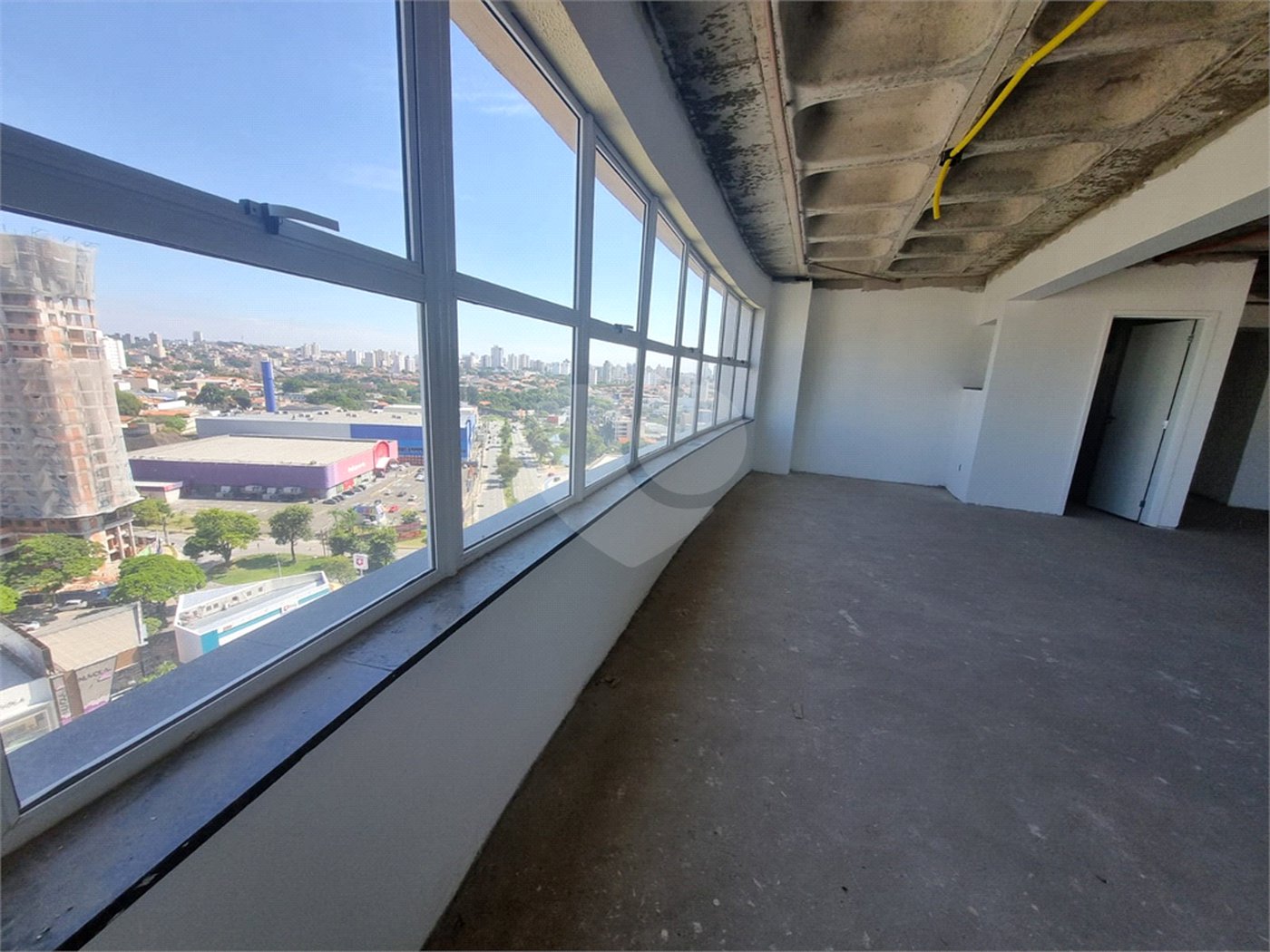 Apartamento à venda com 4 quartos, sendo 3 suítes, em Jardim Judith, Sorocaba, SP