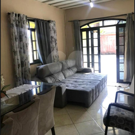 Casa à venda com 2 quartos, sendo 1 suíte, no condomínio Colinas, Rio de Janeiro - RJ