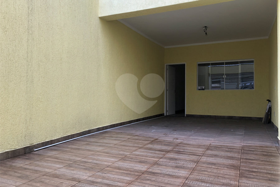 Sobrado à venda com 3 suítes em Parada Inglesa, São Paulo, SP