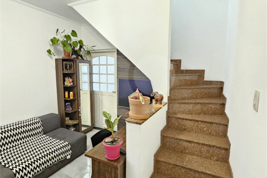 Casa à venda com 2 quartos, sendo 1 suíte, em Santana, São Paulo, SP