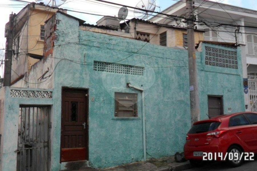 Terreno à venda em Parada Inglesa, São Paulo, SP