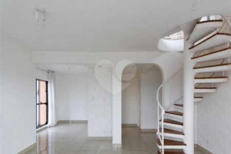 Cobertura à venda com 4 suítes em Vila Sônia, São Paulo, SP
