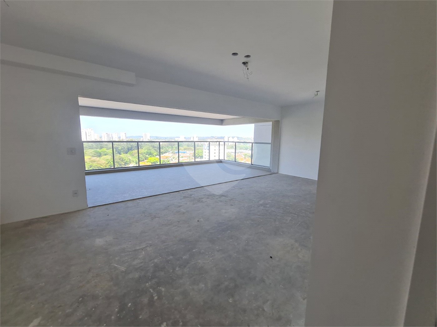 Apartamento à venda com 3 suítes em Jardim Marajoara, São Paulo, SP