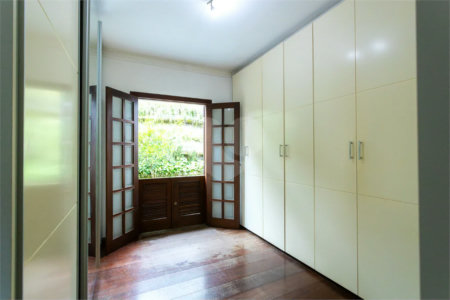 Casa Térrea à venda com 3 quartos, sendo 2 suítes, em Jardim Marajoara, São Paulo, SP