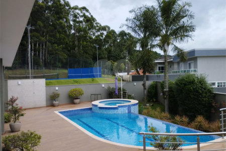 Casa à venda com 5 quartos, sendo 3 suítes, no condomínio Ibiaram 1, Itupeva - SP
