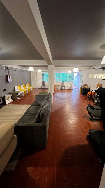 Sobrado à venda com 3 quartos, sendo 1 suíte, em Vila Mariana, São Paulo, SP