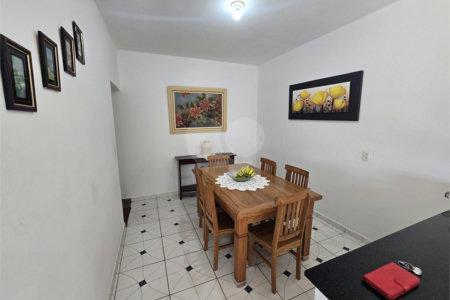 Casa à venda com 3 quartos em Vila Prado, Itapetininga, SP