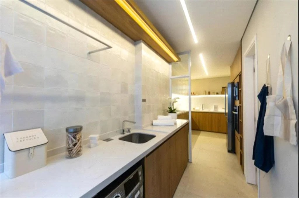 Apartamento à venda com 3 suítes em Jardim das Acácias, São Paulo, SP