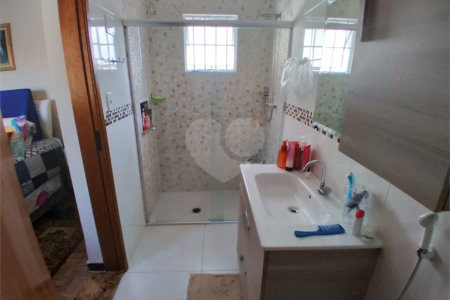 Sobrado à venda com 3 quartos, sendo 1 suíte,  em Vila Medeiros, São Paulo, SP