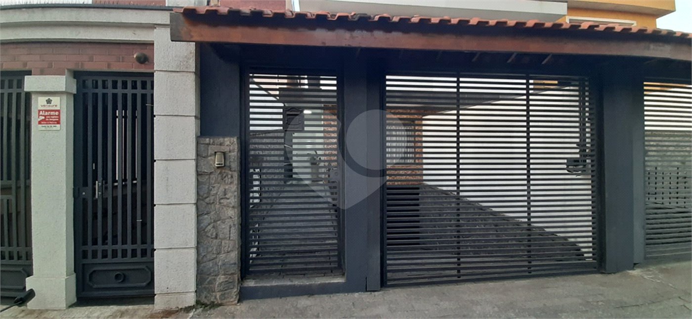 Sobrado à venda com 3 quartos, sendo 1 suíte, em Tremembé, São Paulo, SP
