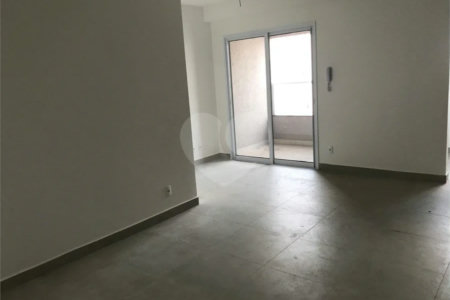 APARTAMENTO 02 DORMITÓRIOS COLADO NA USP