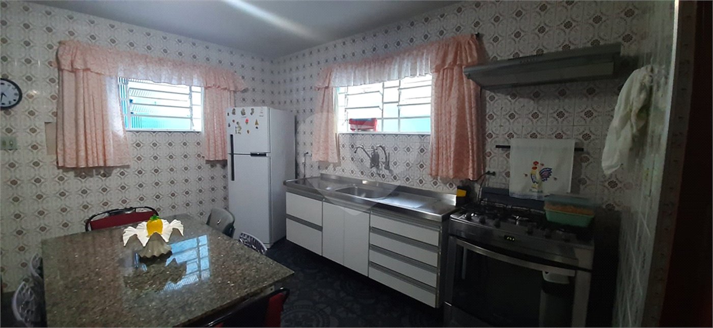 Sobrado à venda com 4 quartos em Santana, São Paulo, SP