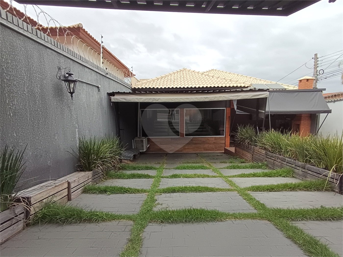 Casa à venda com 3 quartos, sendo 1 suíte,  em Jardim Santa Rosália, Sorocaba, SP