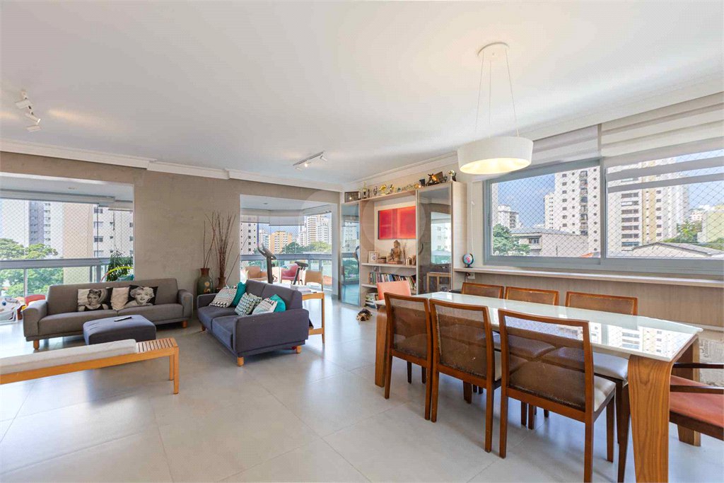 Apartamento à venda com 3 suítes em Vila Anglo Brasileira, São Paulo, SP