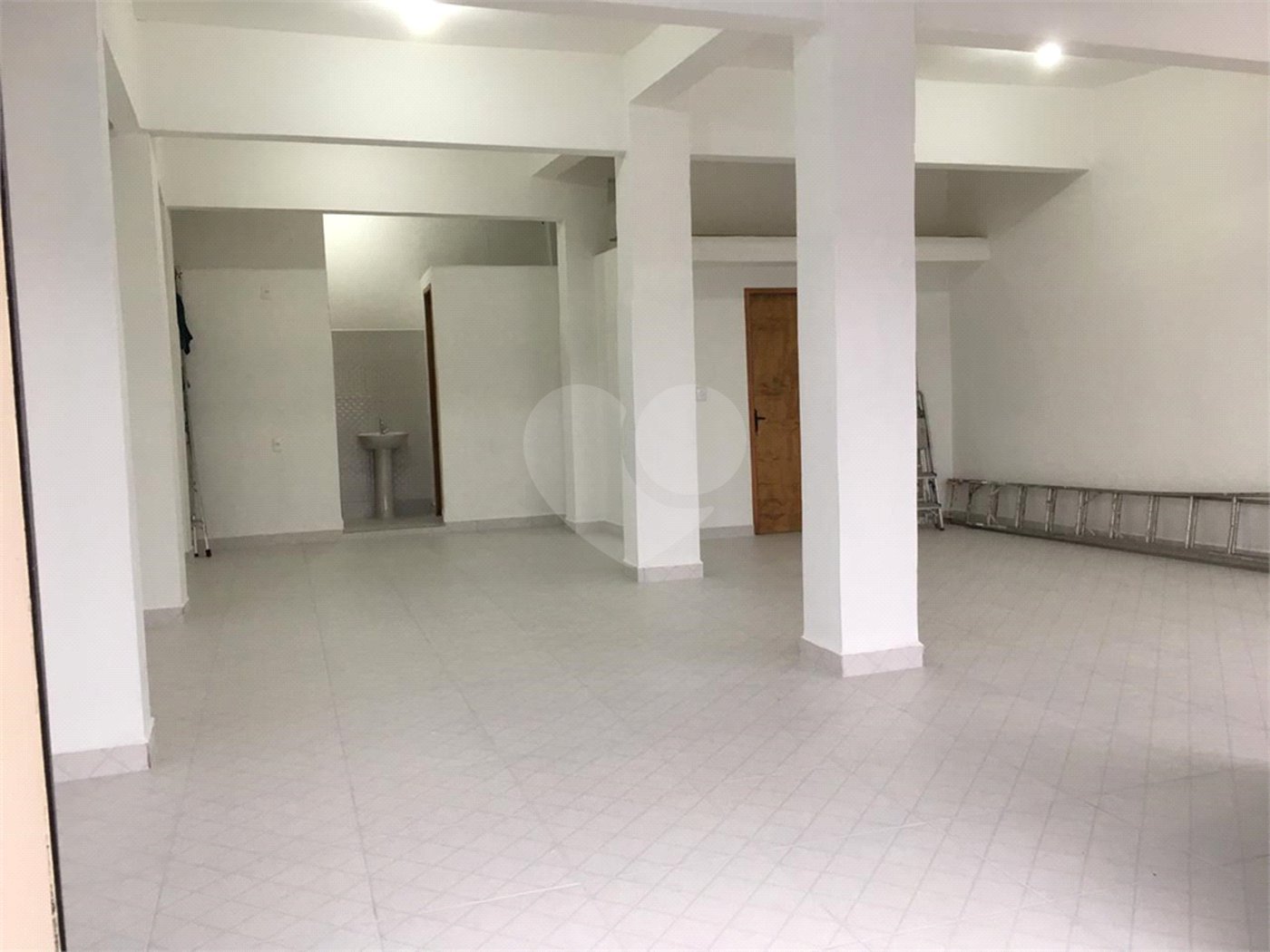 Sobrado à venda com 5 quartos em Vila Ede, São Paulo, SP