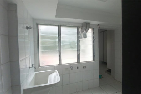 Apartamento à venda com 3 quartos, sendo 1 suíte,  em Vila Andrade, São Paulo, SP