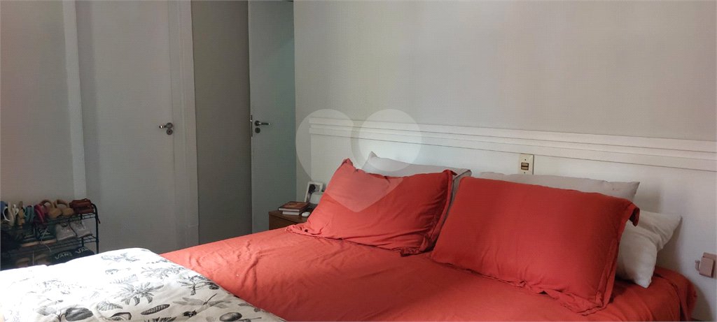 Apartamento à venda com 3 quartos, sendo 1 suíte, em Pitangueiras, Guarujá, SP