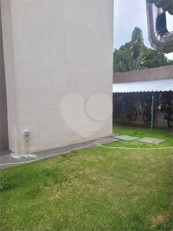 Apartamento à venda com 2 quartos em Vila Júlia, Poá, SP