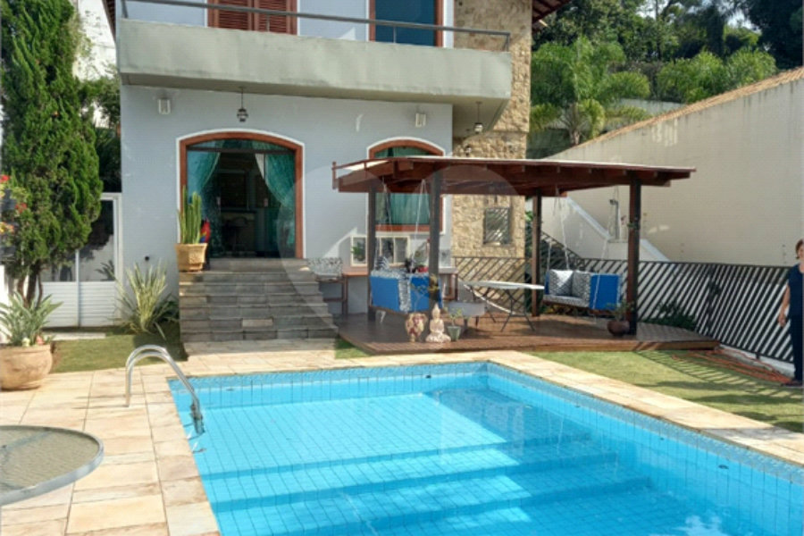 Casa à venda com 4 suítes no condomínio Bibi II, São Paulo - SP