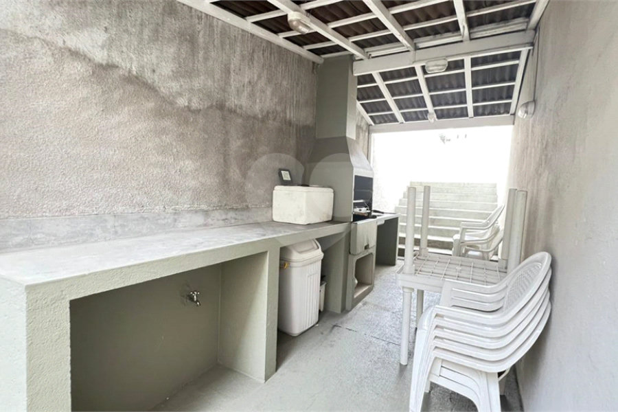 Casa à venda com 3 quartos, sendo 1 suíte, no condomínio Villagio Tramway, São Paulo - SP