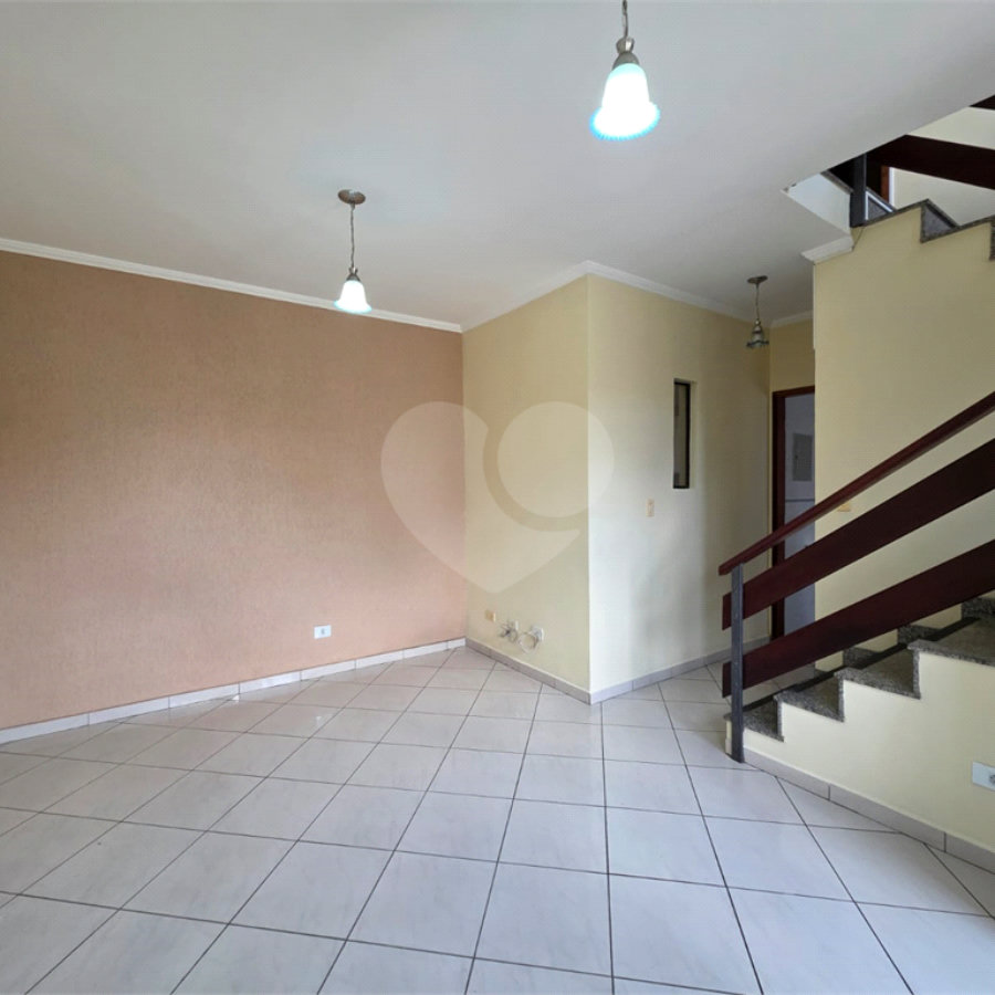 Casa à venda com 2 suítes no condomínio Residencial Santana, São Paulo - SP