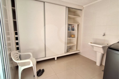 Casa à venda com 3 suítes no condomínio Bosque de Grevilea, Vinhedo - SP