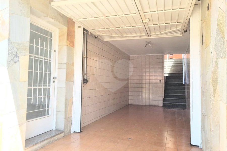 Casa à venda com 3 quartos, sendo 1 suíte, em Santana, São Paulo, SP